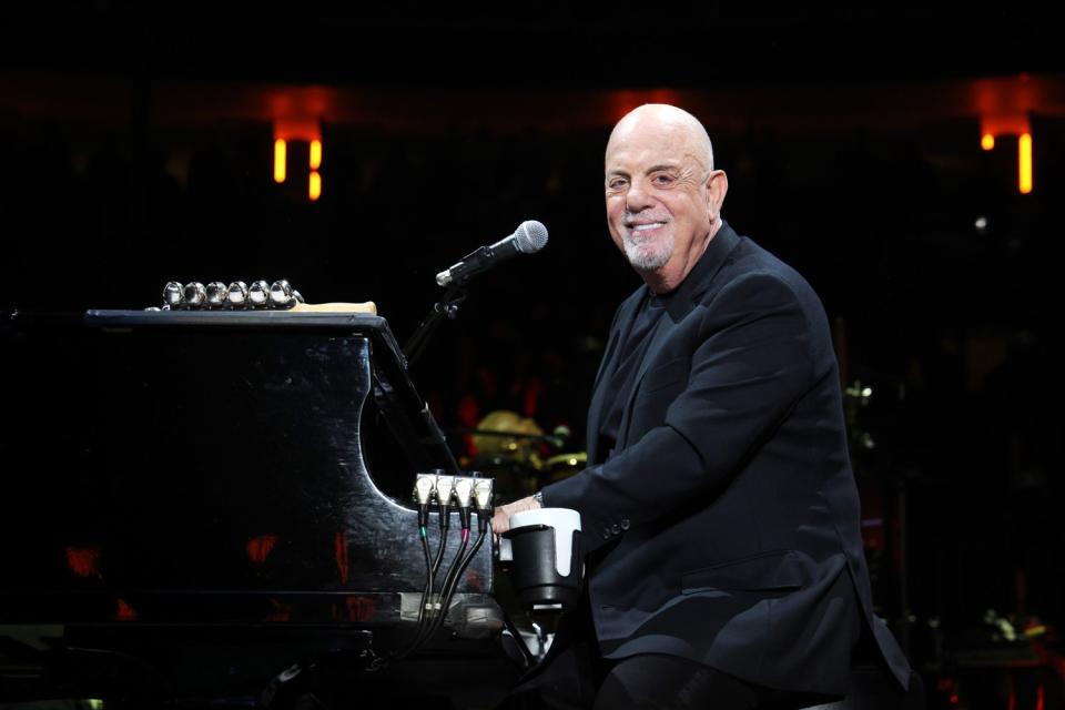 <p> Kevin Mazur/Getty</p> Billy Joel.