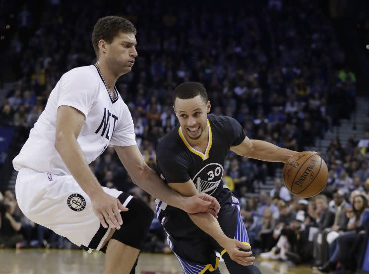 Stephen Curry led the shorthanded Warriors to another record on Saturday. (AP)