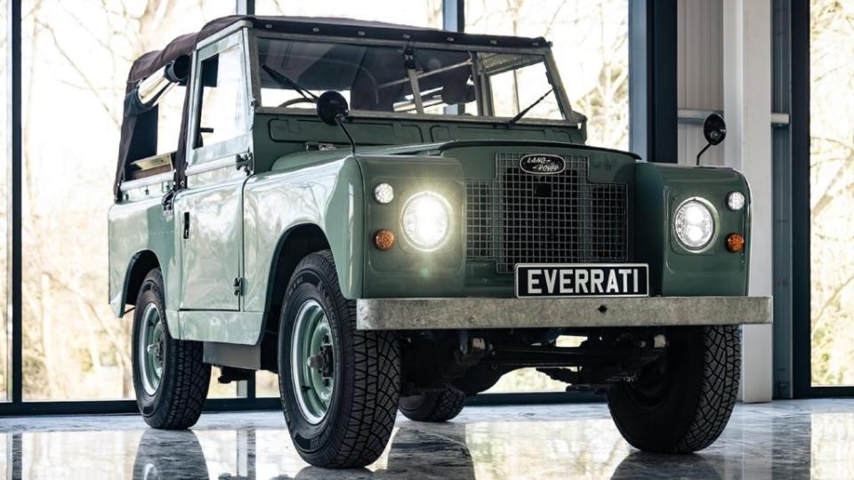Everrati Advanced Technologies選擇的車款是1961年推出的Land Rover Series IIA。(圖片來源/ EAT)