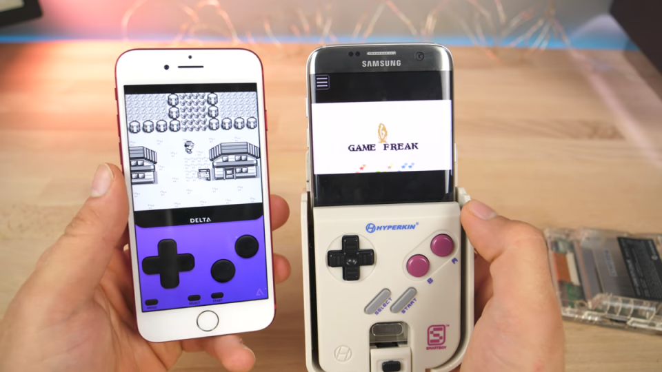 現在只要有卡匣，你也可以用手機玩 GameBoy 遊戲囉！（圖片來源：海外評論玩家 EverythingApplePro）