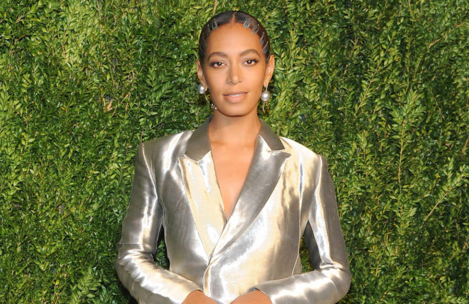 Singer, actress and producer Solange Knowles posted a powerful and hilarious message on social media. The ‘Don’t Touch My Hair’ singer surprised her Twitter followers with a true LOL post that read: "Who ever invented the bikini wax was an evil creature. Who said bushes needed to be gone?!"