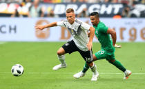 <p>Note: 3,0<br>Klassischer Kimmich: Viel unterwegs auf der rechten Seite. Er schaltete sich häufig in die Offensive ein, seine Flanken waren heute aber zu ungenau. Da geht mehr. </p>