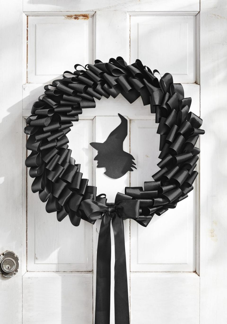 Black Ribbon Halloween Wreath