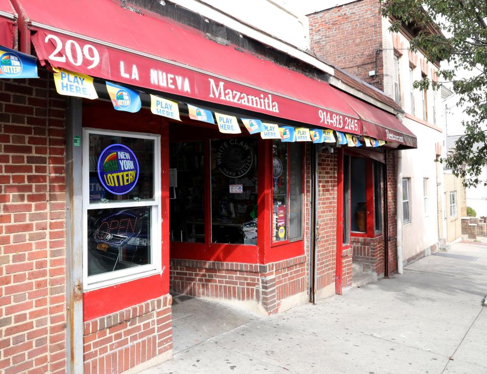 The exterior of La Nueva Mazamitla on Union Avenue in New Rochelle, Sept. 30, 2022.