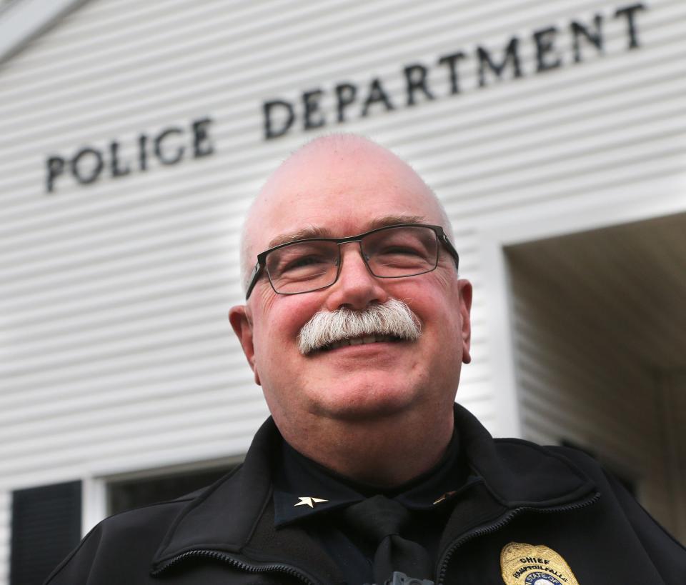 Hampton Falls police chief Robbie Dirsa is retiring after 26 years on the force in town.