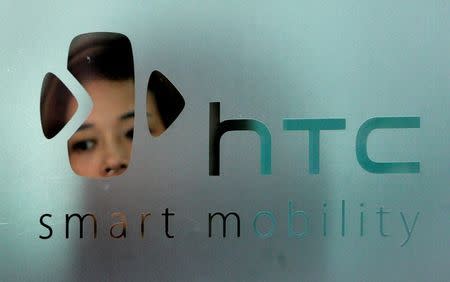 The logo of HTC is seen in Taipei September 24, 2008. REUTERS/Pichi Chuang