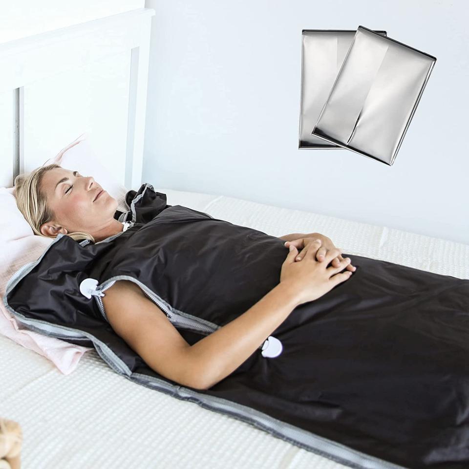 LifePro Portable Infrared Sauna Blanket (Photo via Amazon Canada)