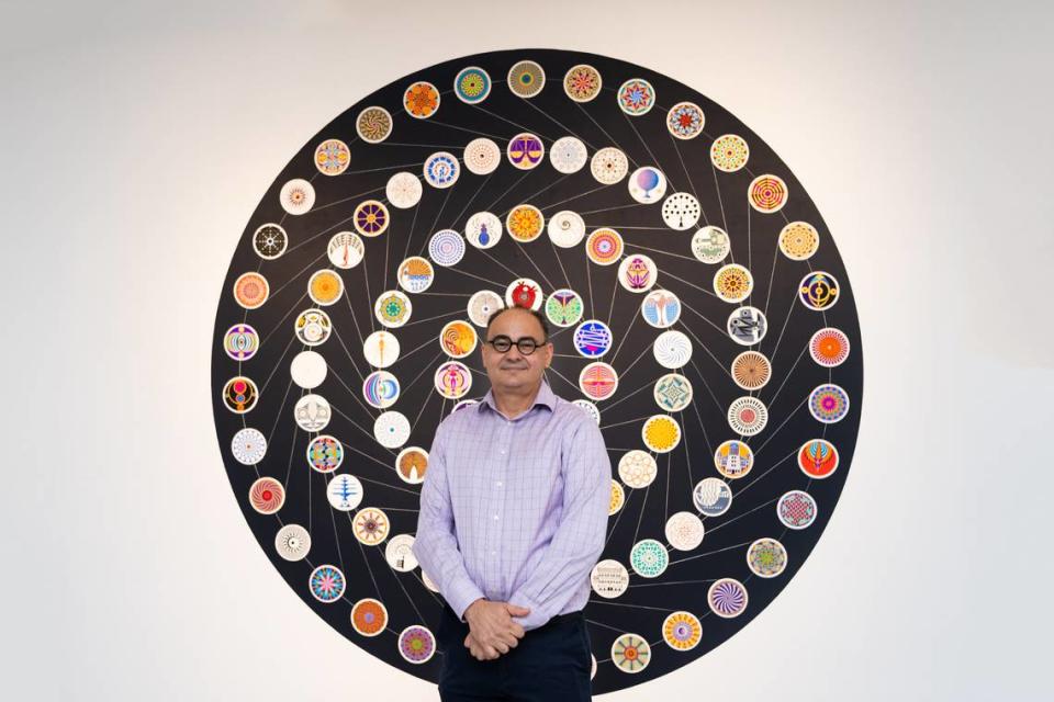 Carlos Estévez presenta la exhibición “The Life of Meanings” en Pan American Art Projects.