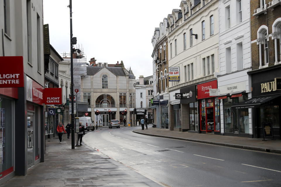 RICHMOND, ENGLAND - JANUARY 19: The partially deserted shopping high street in Richmond-Upon-Thames during the UK's third COVID-19 lockdown on January 19, 2021 in Richmond, London . With a surge of covid-19 cases fueled partly by a more infectious variant of the virus, British leaders have reimposed nationwide lockdown measures across England through at least mid February. (Photo by Chris Jackson/Getty Images)