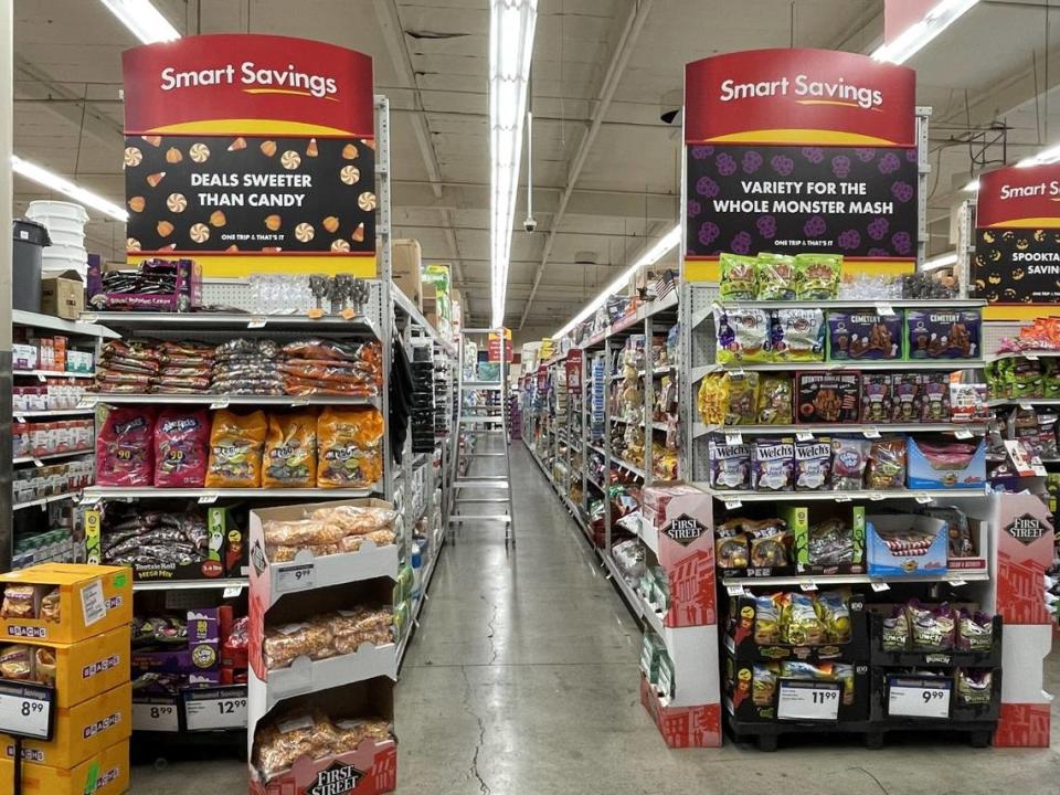 An aisle at Smart & Final grocery store at 2431 28th St., Sacramento, has a variety of Halloween candy on display. on Tuesday, Oct. 10, 2023. The Sacramento Bee priced seasonal candy at five discounted supermarkets.