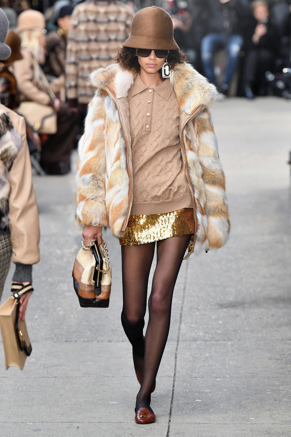 <p>We all have a love/hate relationship with tights, but if you're going to go mini in the British winter, you'll have to embrace them. And, as Marc Jacobs proved on the autumn/winter 2017 catwalk, they really can look quite chic.</p>