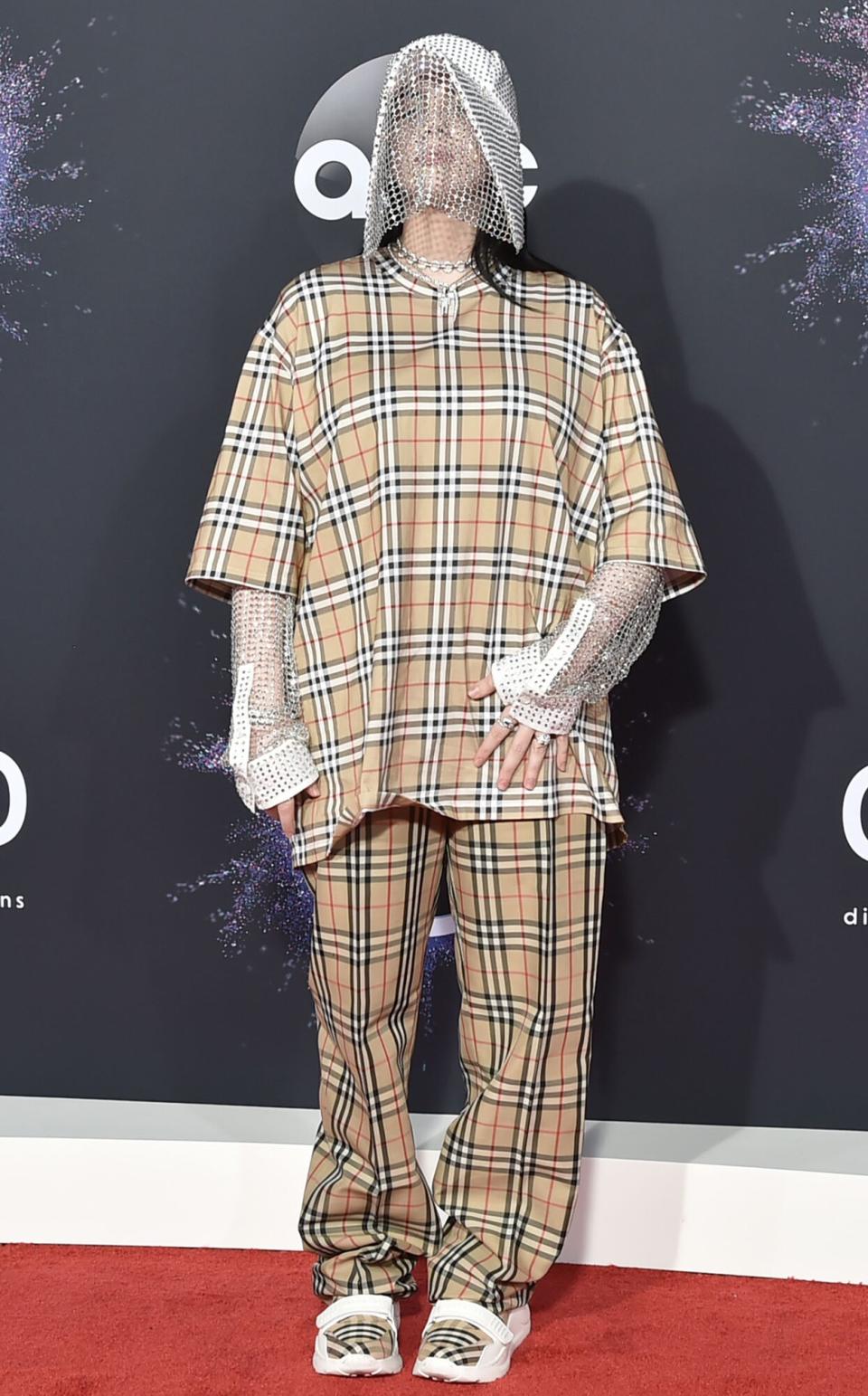 Billie Eilish attends 47th Annual AMA Awards - Arrivals at Microsoft Theater on November 24, 2019 in New York City