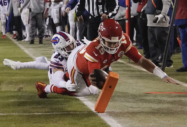 NFL playoff ratings: 42.7 million people watch Chiefs win over Bills