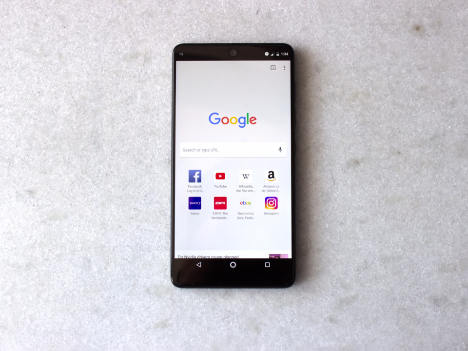 essential chrome app notch