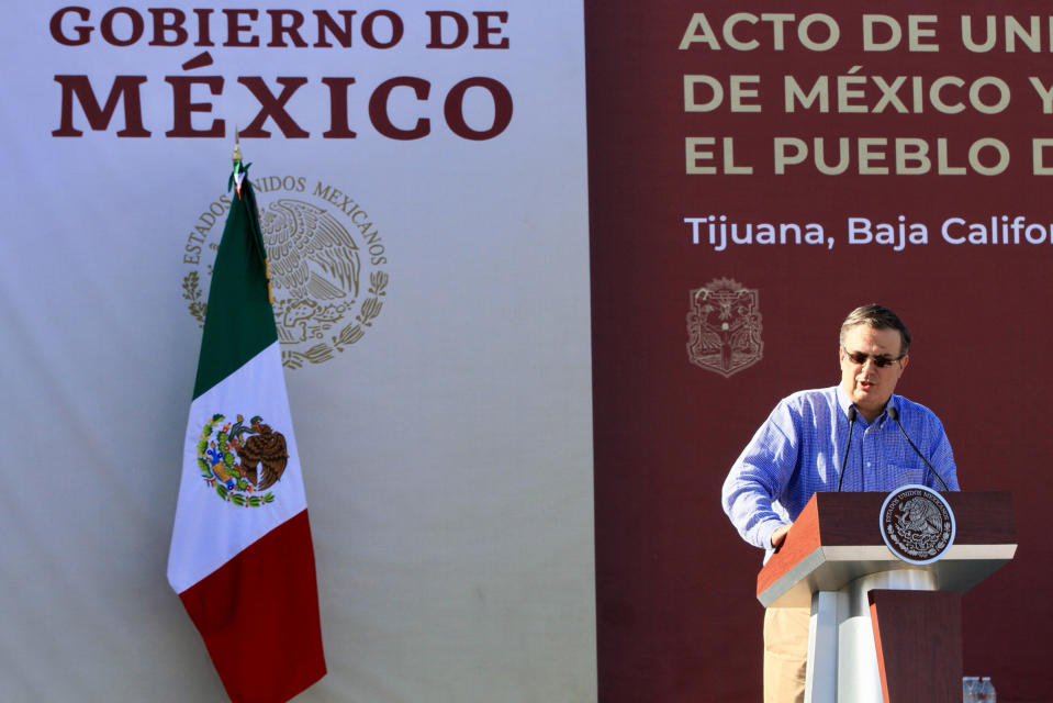 Ciudadanos responden a la convocatoria presidencial en Tijuana