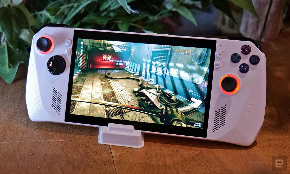 ASUS ROG Ally hands-on: Possibly the most powerful handheld gaming