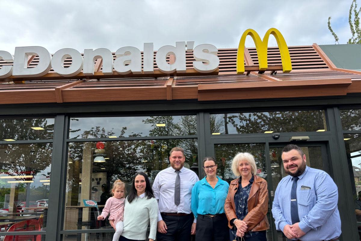 Ruth Jones MP visited the Cardiff Road McDonalds <i>(Image: Office of Ruth Jones MP)</i>