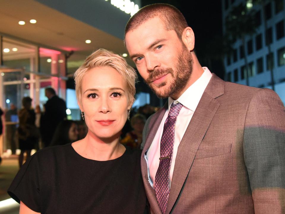 liza weil charlie weber 2017