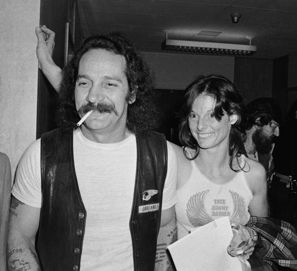 Hells Angeles chieftain Ralph &quot;Sonny&quot; Barger and his wife Sharon are shown after his release $100,000 bond in San Francisco on Aug. 1, 1980.    Barger has died at 83 after a ”brief battle” with cancer, a statement on his official Facebook page on Thursday, June 30, 2022, said.