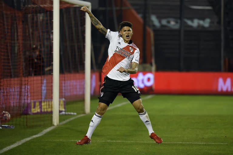 Tras golear a Newell's en Rosario, River regresa al Monumental para mantener la senda ganadora. 