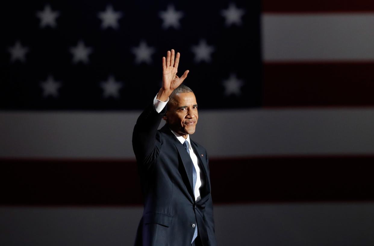 U.S. President Barack Obama acknowledges the crowd as he arrives to deliver his farewell address in Chicago, Illinois, U.S., January 10, 2017. (Photo: John Gress/Reuters)