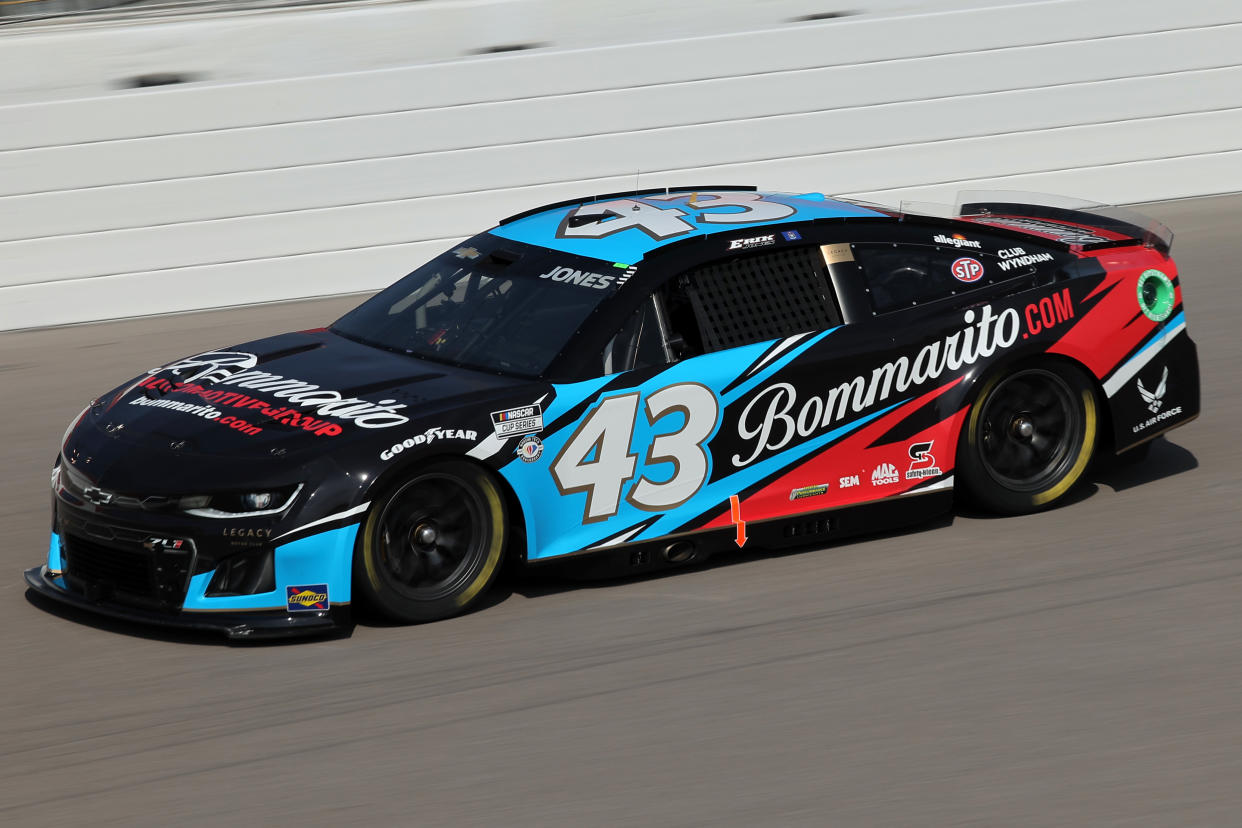 MADISON, ILLINOIS - JUNE 03: Erik Jones, driver of the #43 Bommarito.com Chevrolet, drives during practice for the NASCAR Cup Series Enjoy Illinois 300 at WWT Raceway on June 03, 2023 in Madison, Illinois. (Photo by Jonathan Bachman/Getty Images)