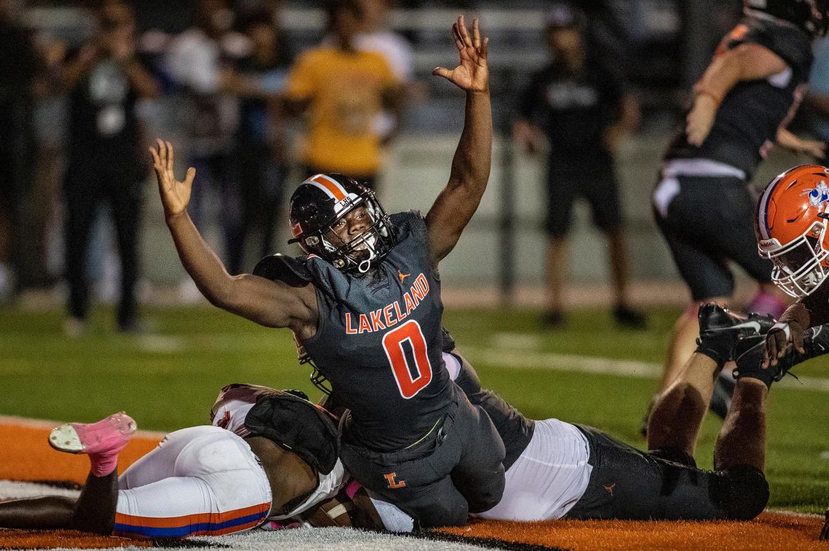 Lakeland's defense dominates to hand Bartow its 1st loss of the season