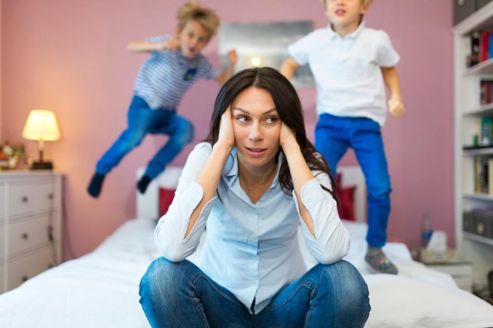 Parents and children suffer when “burnout” overwhelms mom and dad. pikselstock – stock.adobe.com