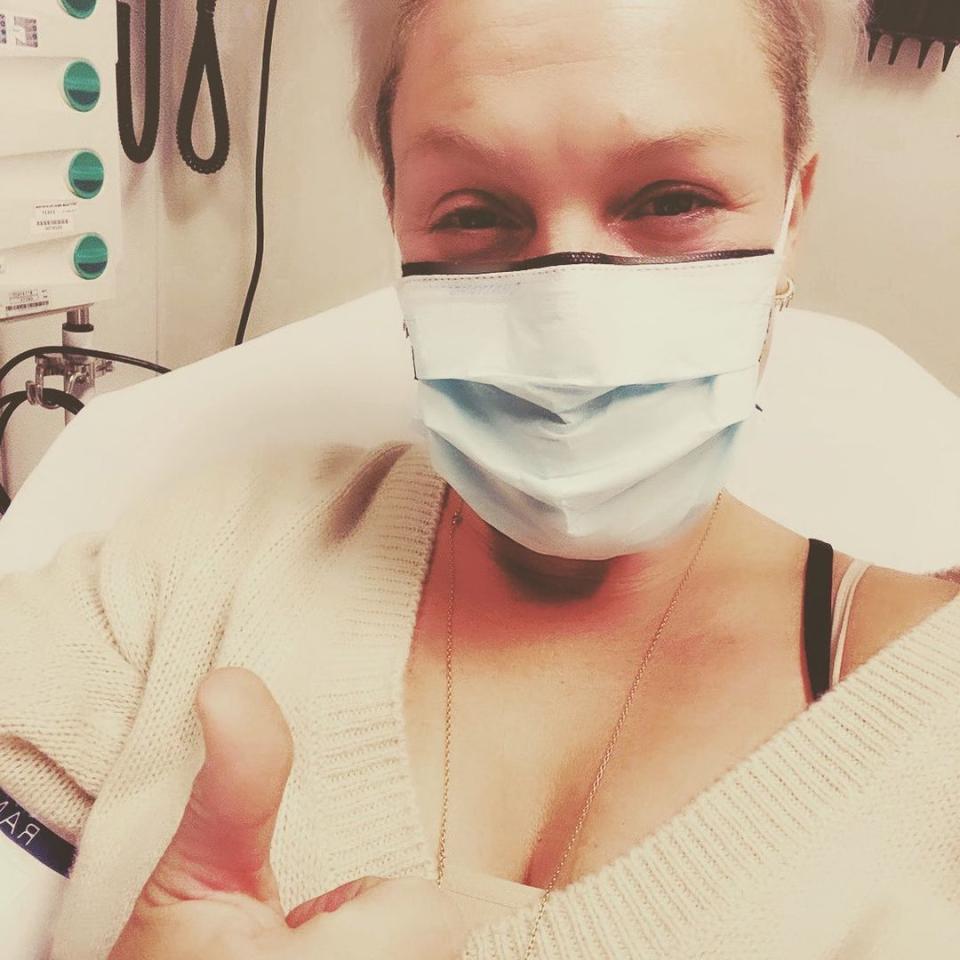 Pink took to Instagram on Sunday to reveal she's fractured her ankle after already battling Covid and a staph infection this year. Photo: Instagram/Pink