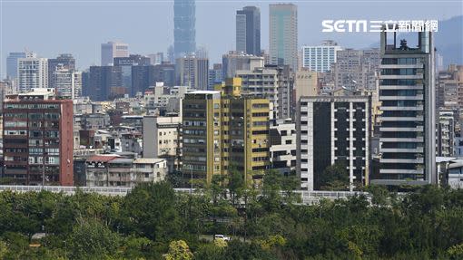 大安區也出現「跌深反彈」狀況，回升1.6％。（圖／記者陳韋帆攝影）