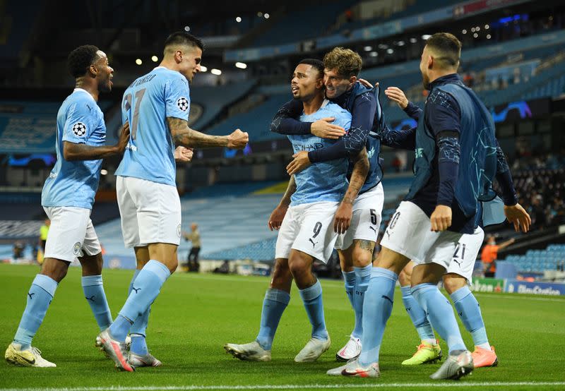 Foto del viernes del delantero del Manchester City Gabriel Jesus celebra tras marcar el segundo gol en la victoria sobre el Real Madrid por la Champions