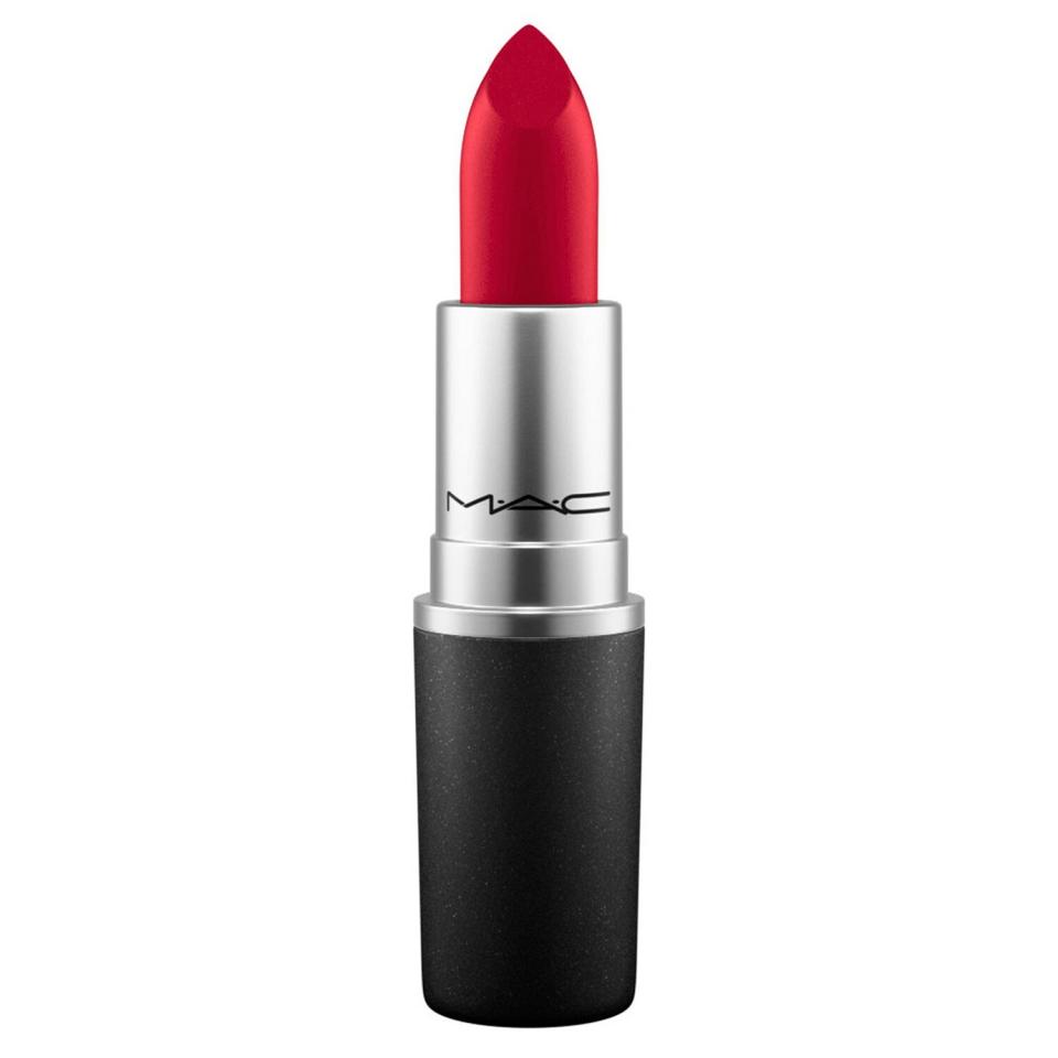 7 Red Lipsticks Celebrity Makeup Artists Swear By