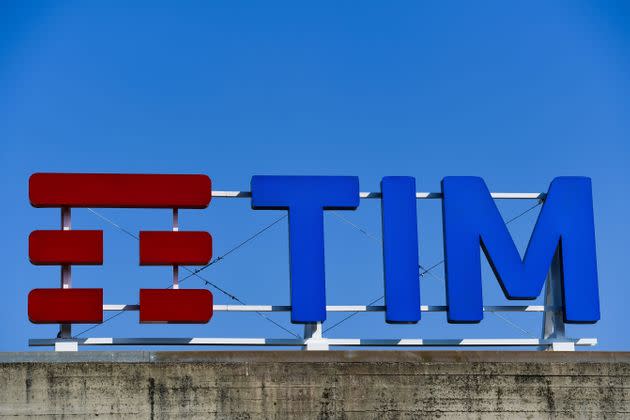 The Telecom Italia (TIM) logo is pictured at the company's headquarters prior to the shareholders' meeting of Italian telecommunications company Telecom Italia (TIM) on March 29, 2019 in Rozzano, south of Milan. (Photo by Miguel MEDINA / AFP)        (Photo credit should read MIGUEL MEDINA/AFP via Getty Images) (Photo: MIGUEL MEDINA via Getty Images)