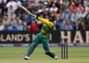 Cricket - England vs South Africa - Third International T20 - The SSE SWALEC, Cardiff, Britain - June 25, 2017 South Africa's Andile Phehlukwayo in action Action Images via Reuters/Andrew Boyers