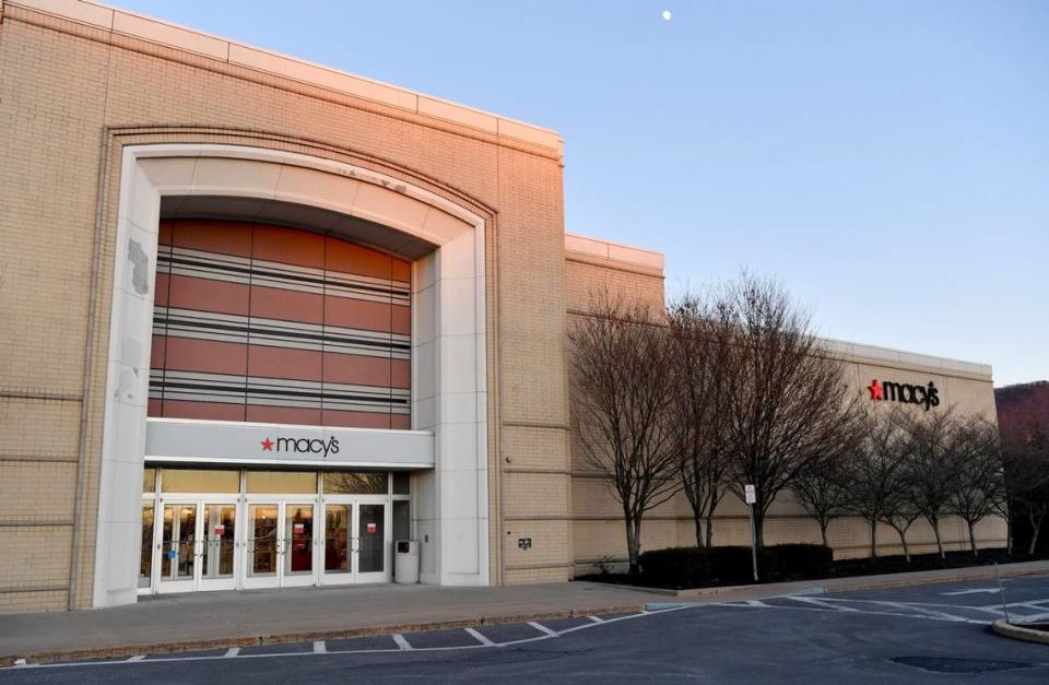 The “mini-casino” is planned for the space that previously was occupied by Macy’s.