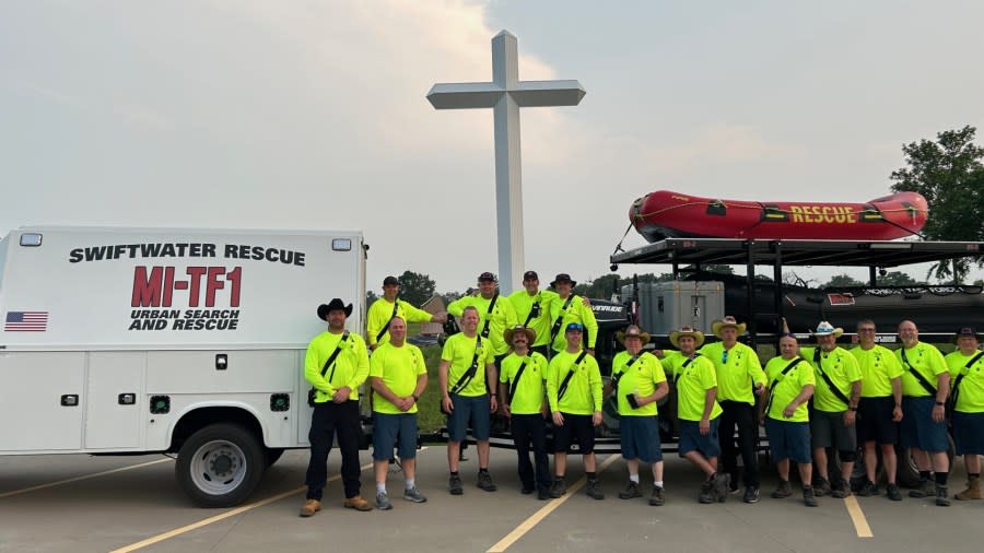 Michigan Task Force 1 in Texas flooding. (Courtesy Michigan Mutual Aid Box Alarm System)