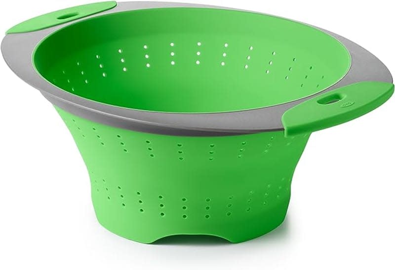 OXO Good Grips 3.5-Quart Silicone Collapsible Colander