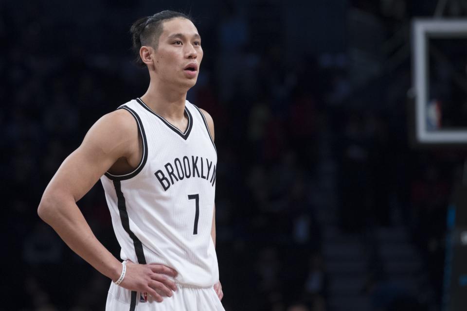 Jeremy Lin's strong start to the season will be stalled for a couple of weeks. (AP)