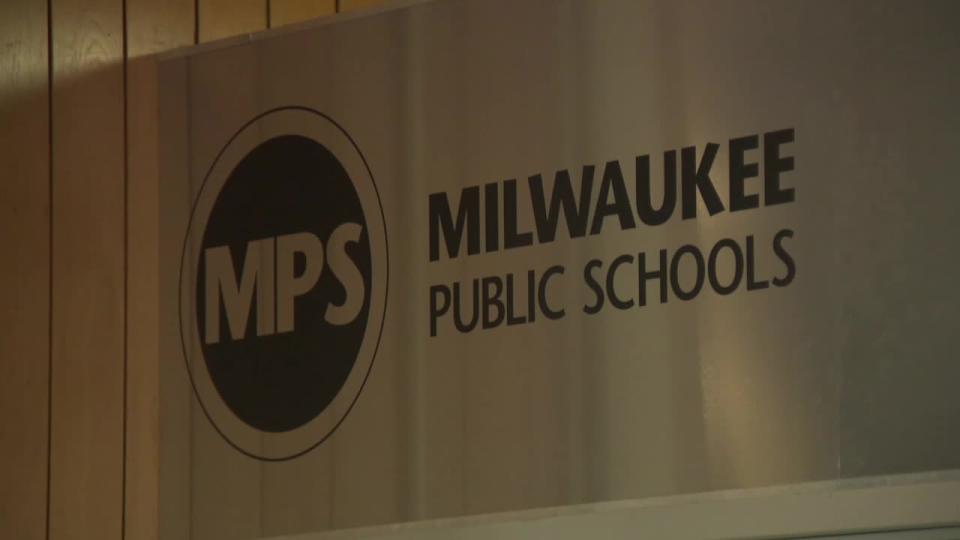 <div>Milwaukee Public Schools (MPS)</div>