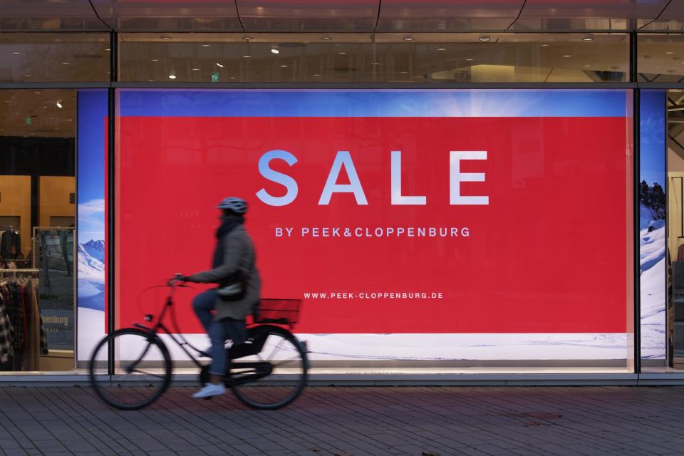 Der Modehändler Peek & Cloppenburg ist insolvent. - Copyright: picture alliance / imageBROKER | Karl F. Schöfmann