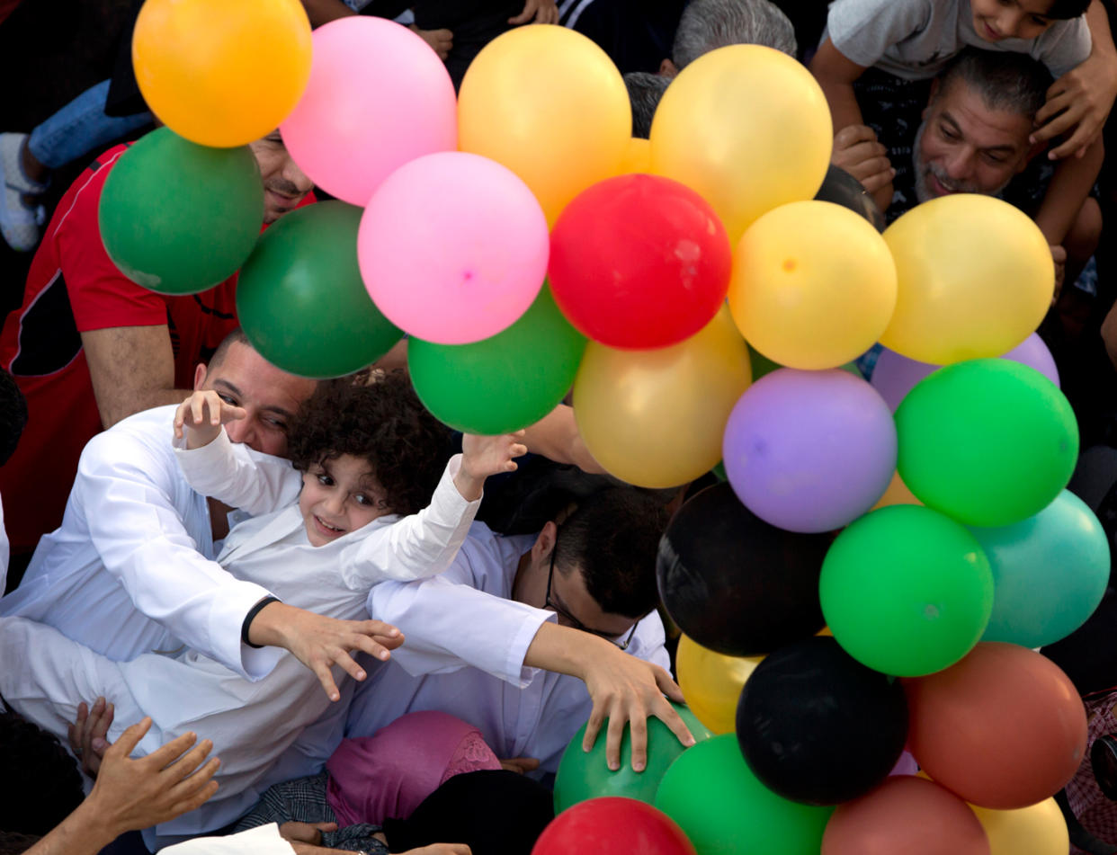 Heute feiern 1,5 Milliarden Muslime auf der ganzen Welt das Zuckerfest. (Bild: AP Photo/Amr Nabil)