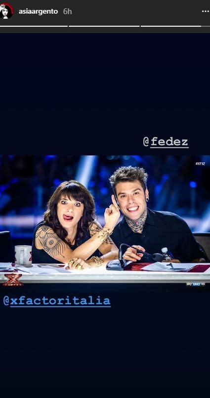 The 42-year-old actress shared a series of pics from the set of Italy's 'X Factor' via Instagram Stories.