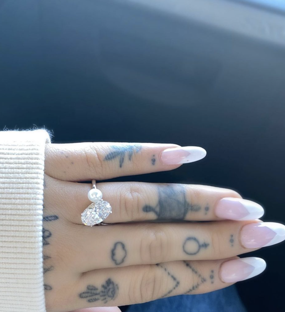 Ariana Grande is engaged to Dalton Gomez. (Photo: Instagram)