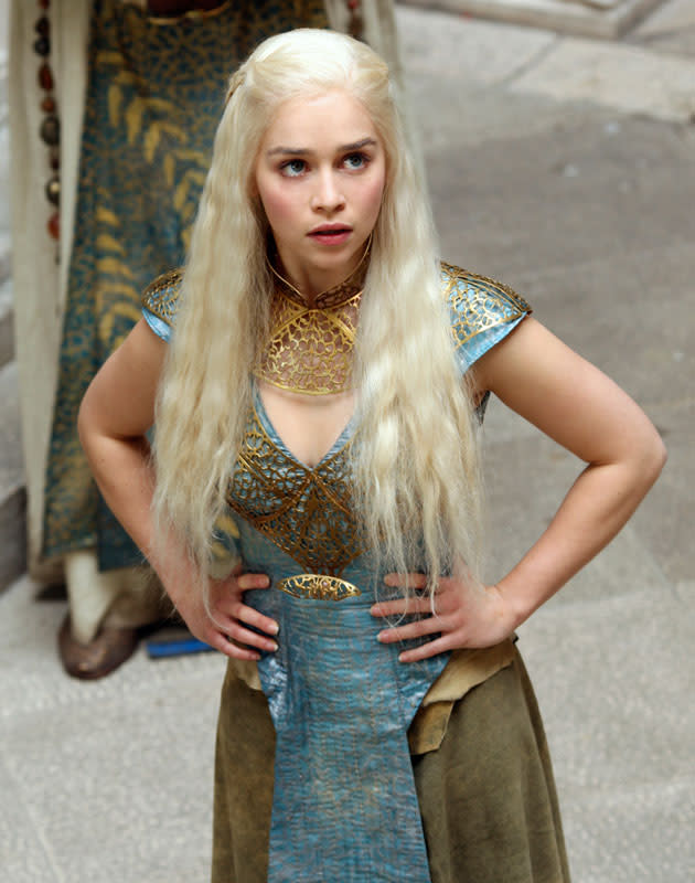 Die echte Daenerys Targaryen alias Emilia Clarke in "Game of Thrones" (Bild: RTL 2)