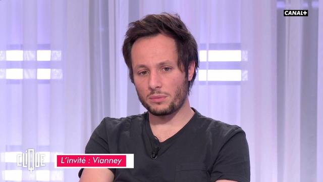 Critique: À 2 à 3 de Vianney