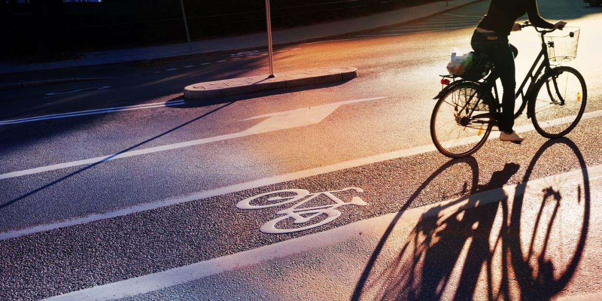 bicyclist crossing bike lane