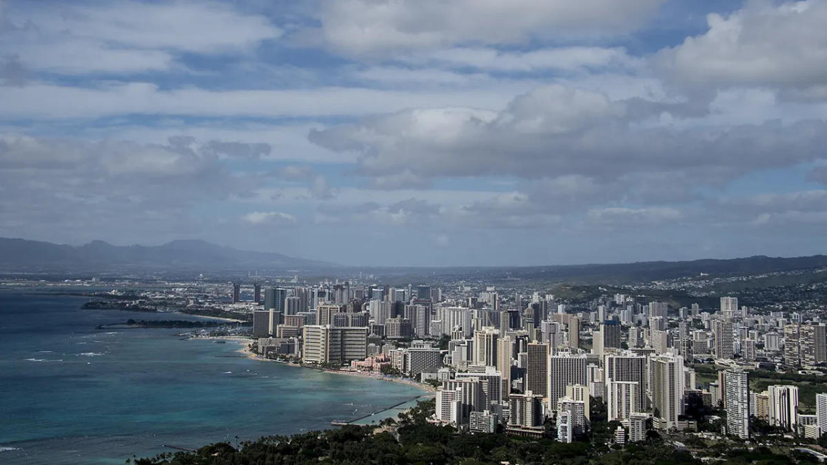 Inmate breaks out of Hawaii jail, becomes victim of hit-and-run just moments later