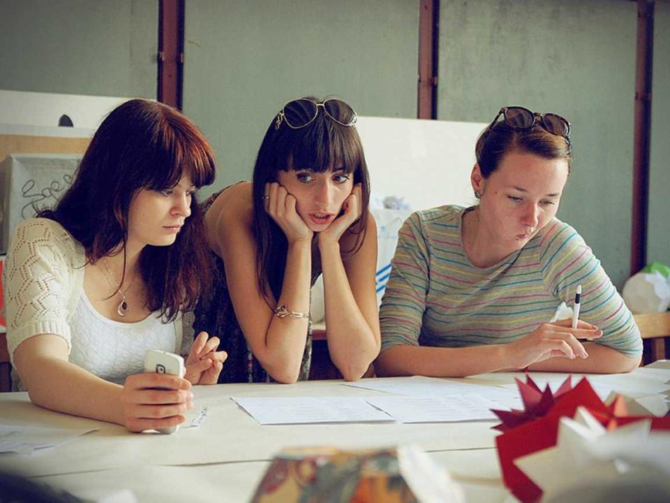 women working office