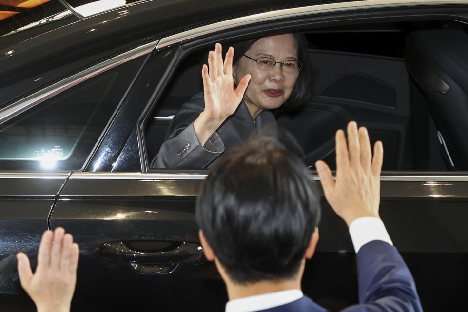 In this photo released by the Taipei News Photographer, Taiwan's new President Lai Ching-te, foreground, bits farewell to former President Tsai Ing-wen after Lai's inauguration ceremony in Taipei, Taiwan, Monday, May 20, 2024. Lai was sworn in as Taiwan's new president Monday, beginning a term in which he is expected to continue the self-governing island's policy of de facto independence from China while seeking to bolster its defenses against Beijing. (Taipei News Photographer via AP)
