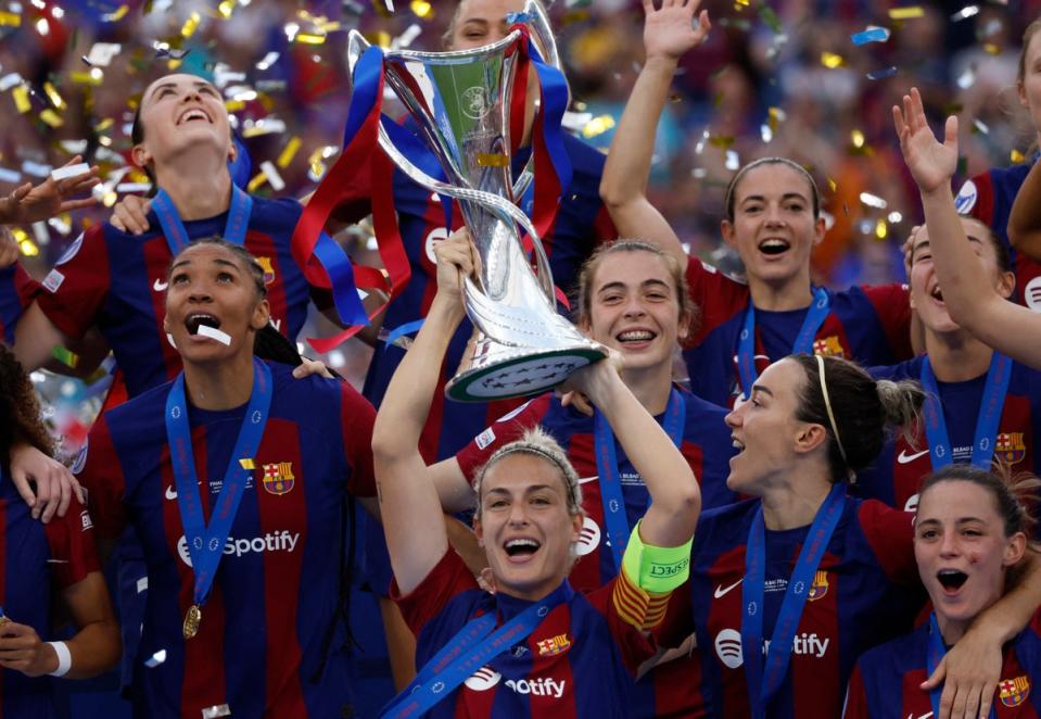 Alexia Putellas lifted the trophy for Barcelona (REUTERS)